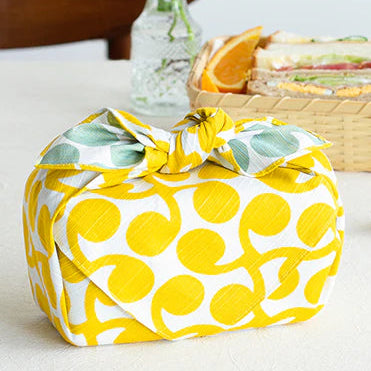 Furoshiki Sprout, Reversible in Yellow and Green